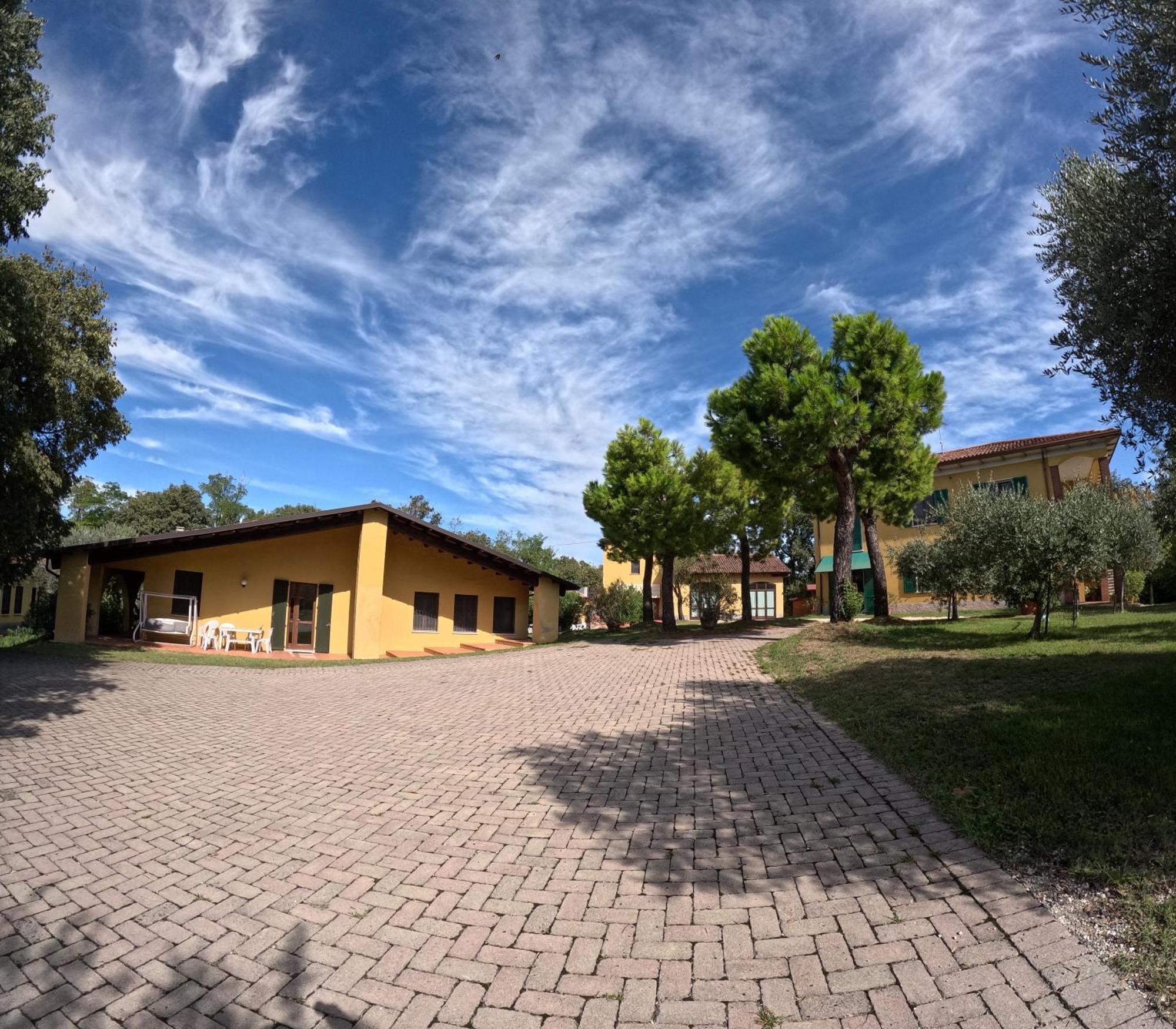 Agriturismo Gardenali Volta Mantovana Exterior photo